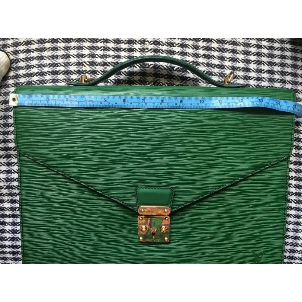 Reserved.Vintage Louis Vuitton emerald/kelly green large briefcase bag.Unisex - Picture 10 of 15